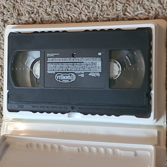 Disney Cinderella VHS Tape - Picture 2 of 3